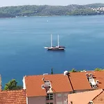 Antonio 아파트 트로기르