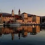 Antonio 트로기르