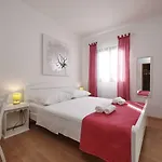Antonio 아파트 *