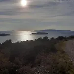 Antonio 아파트 트로기르