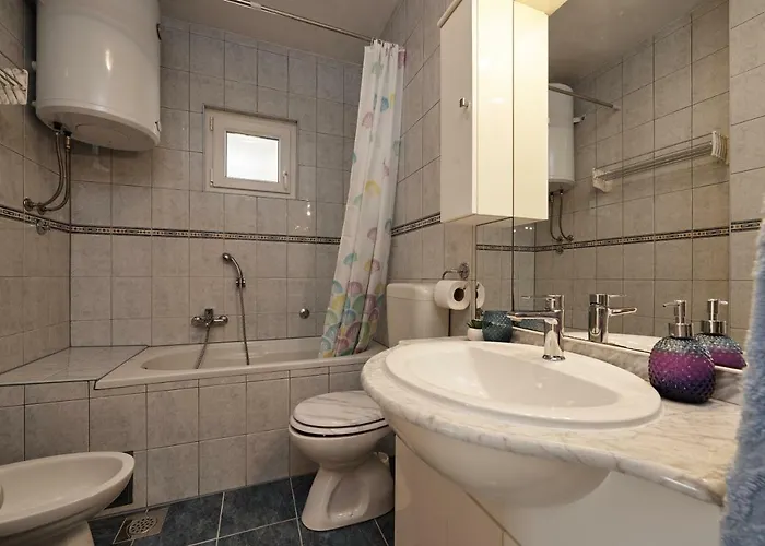 Antonio * Τρογκίρ